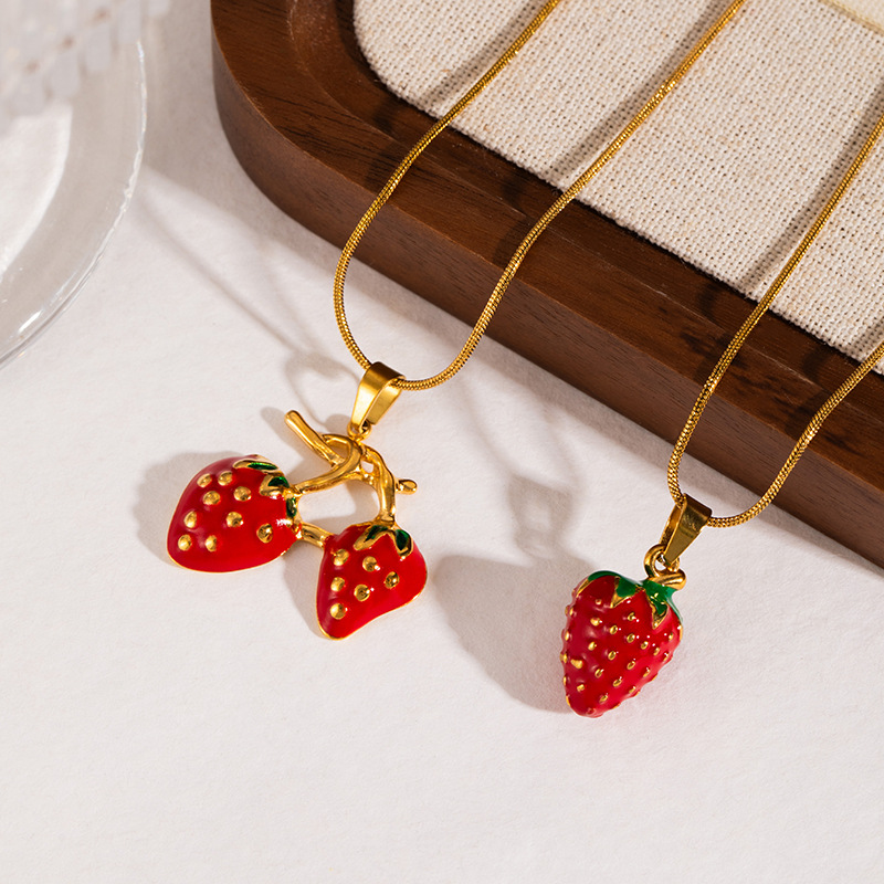 Collar con colgante de fresa e - Snake Plant reseña y precio
